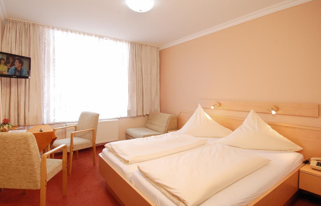 Hotel Muenchner Loewenbraeu Cuxhaven Exteriör bild